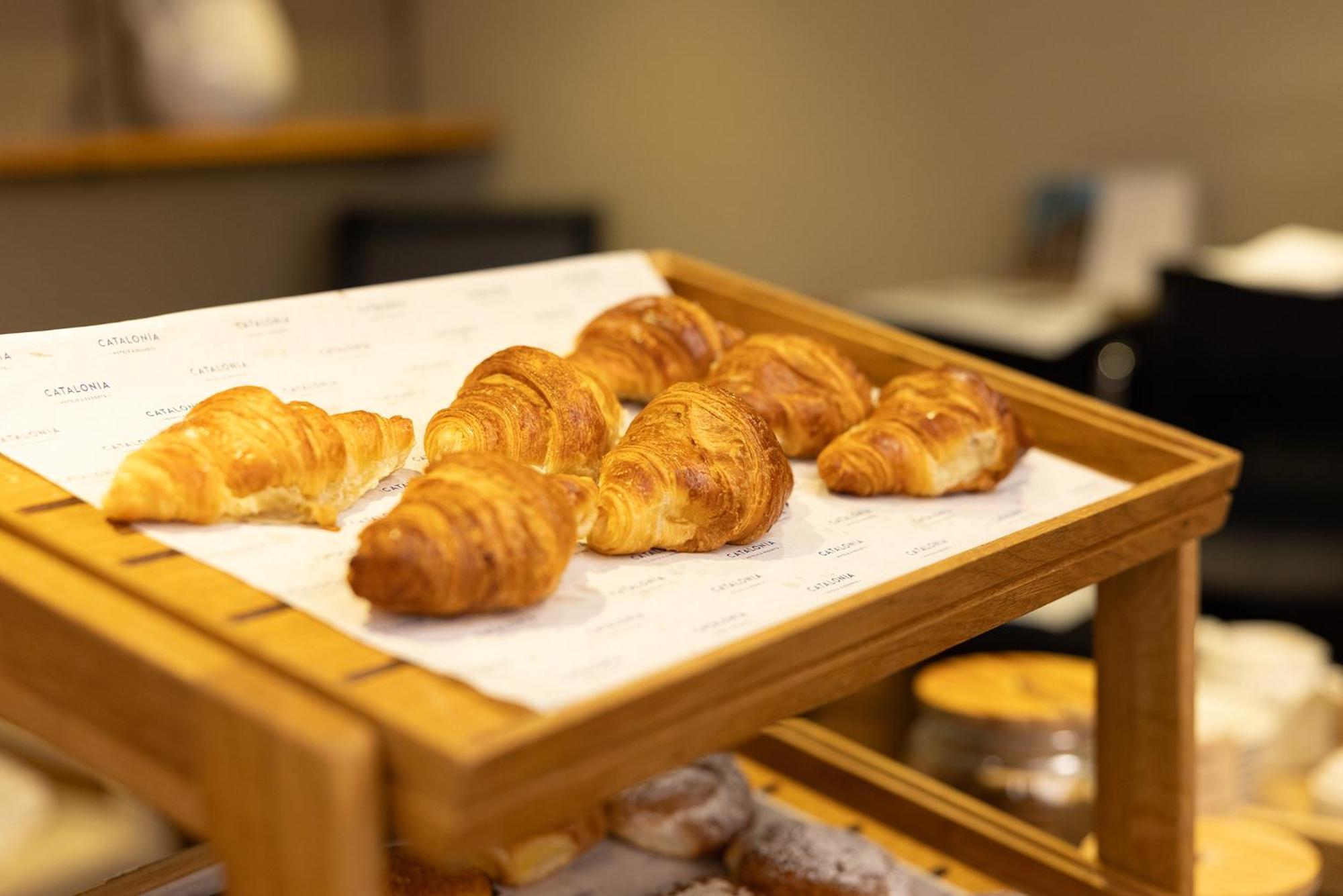 Catalonia Albeniz Hotel Barcelona Ngoại thất bức ảnh