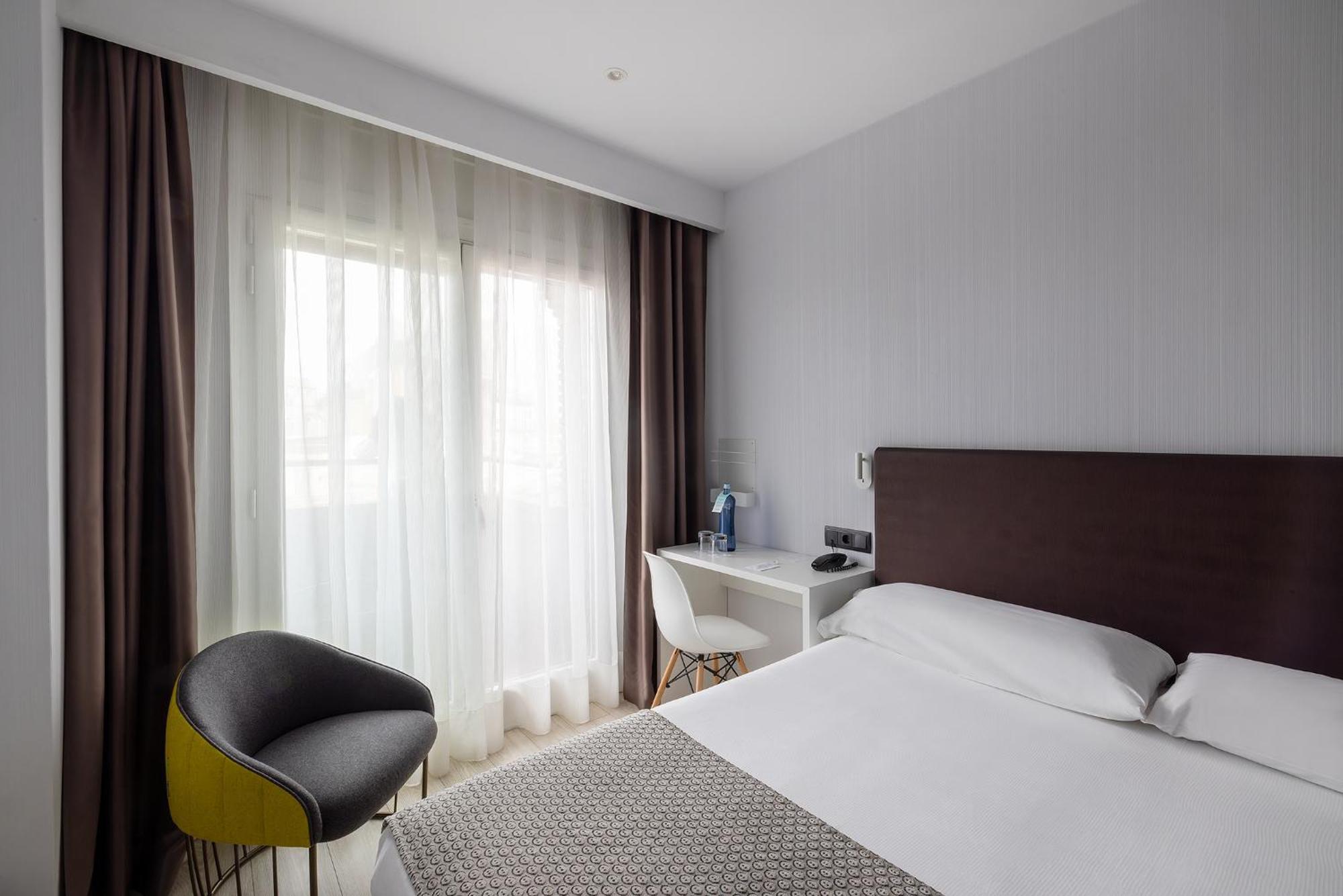 Catalonia Albeniz Hotel Barcelona Phòng bức ảnh